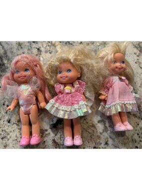 VTG 1980s Cherry Merry Muffin Cupcake Dolls Lot of 3 Toy Girl Assorted Series